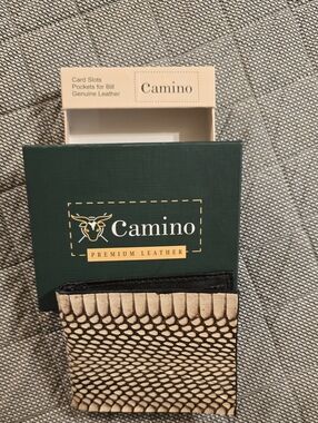 Camino Premium Leather Bifold Wallet - Beige Snake Leather
